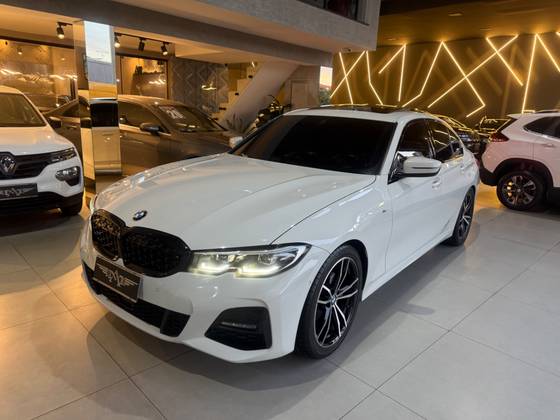 BMW 320i 2.0 16V TURBO GASOLINA M SPORT AUTOMÁTICO BMW 320i 2.0 16V TURBO GASOLINA M SPORT AUTOMÁTICO